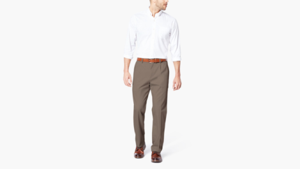 Easy Khakis, Pleated, Classic Fit