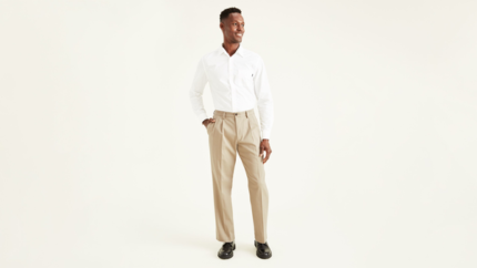 Easy Khakis, Pleated, Classic Fit